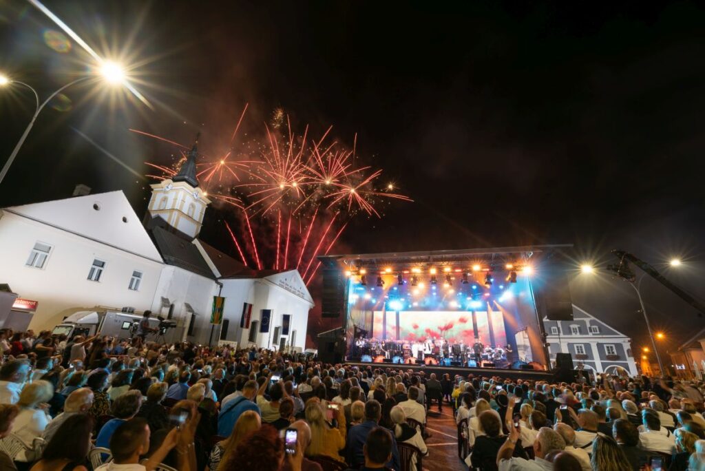 Zlatne žice Slavonije - Najveći festival tamburaške glazbe u Hrvatskoj - Radio Osijek izabrao najljepši tekst Zlatnih žica Slavonije 2021.