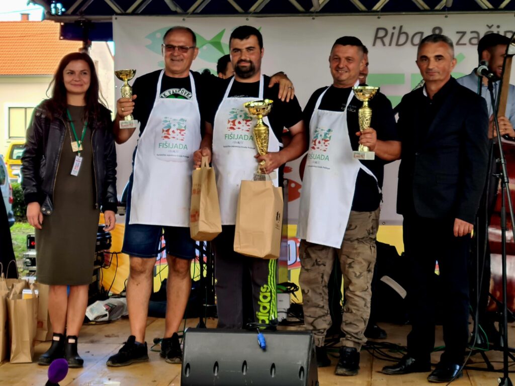 Zlatne žice Slavonije - Najveći festival tamburaške glazbe u Hrvatskoj - Pobjednik Fišijade je Zvonimir Fekete iz Viljeva